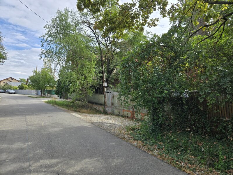 Crevedia - Darza - teren 884mp  utilitati in zona  comision 0% - imozone
